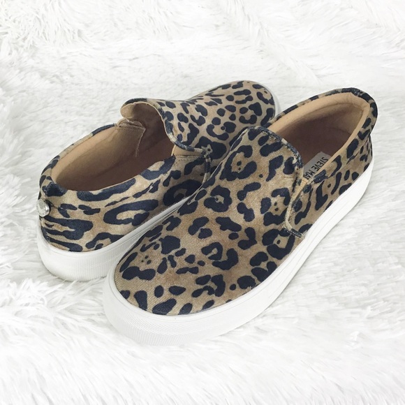 steve madden leopard gills